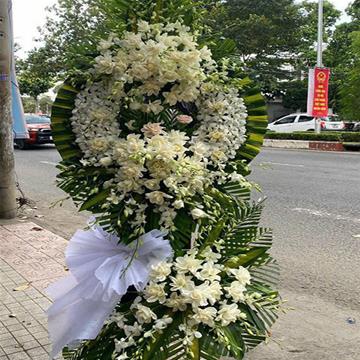 KỆ TANG VIP TRẮNG 01